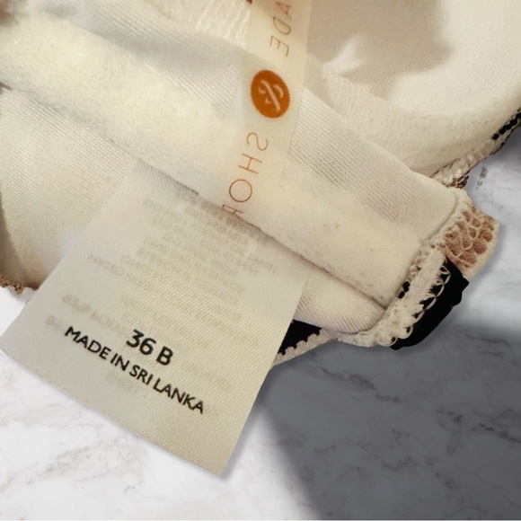 Shade and Shore Bikini Halter Top 36B And Cheeky Bottom L Pique Texture Stripe - Picture 8 of 10